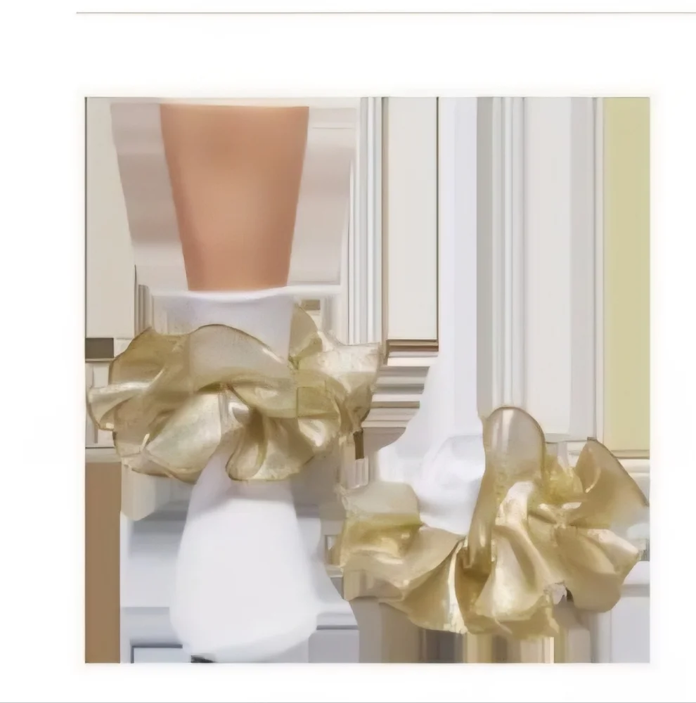 NEW PAIR GIRLS GOLD ANKLE CREW SOCKS SIZES: LARGE 5-6 YRS & XLARGE 7- 8 YRS
